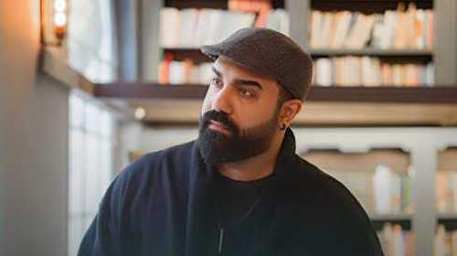 مهیار دانشور